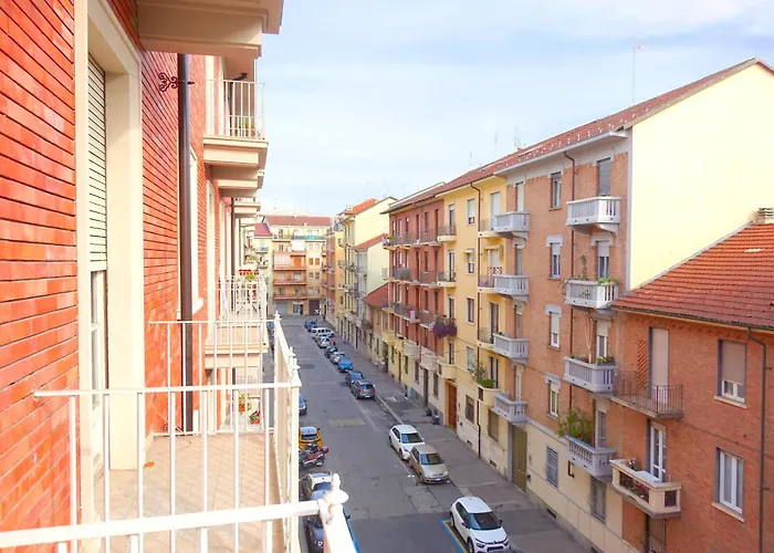 Metro Rivoli Apartment