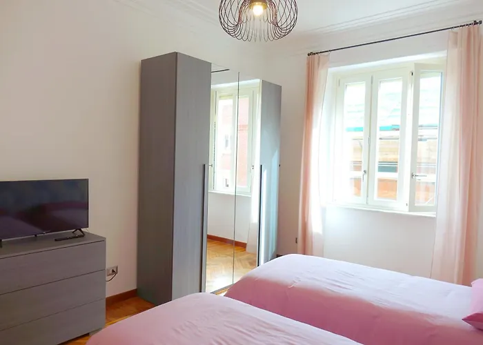 Metro Rivoli Apartment